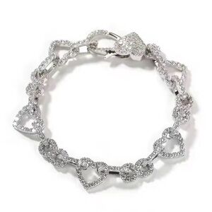 Elegant Silver Heart Bracelet 7inch